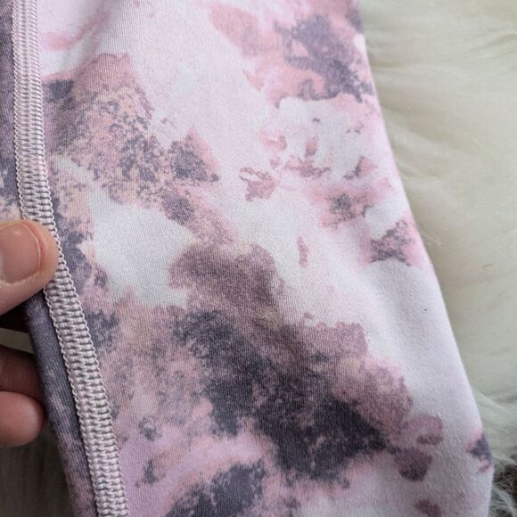 ATHLETA GIRL HIGH RISE CHIT CHAT LEGGINGS Moonstone Purple Tie-Dye S Small 7 - Picture 4 of 9